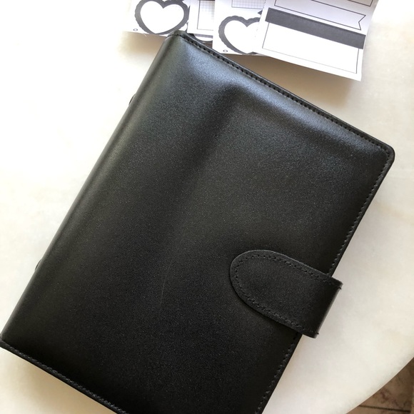 LILLIAN VERNON VINTAGE LEATHER PLANNER - Picture 10 of 14